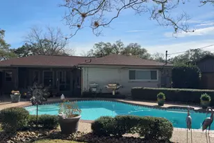 520 Sycamore St, Richwood, TX 77566 - Photo 2