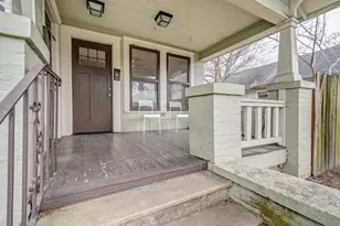 115 Goldenrod St, Houston, TX 77009 - Photo 2