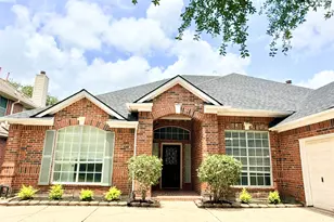 12110 Shadow Point Dr, Houston, TX 77082 - Photo 2