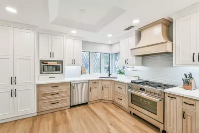 3823 Elmcrest Drive, Houston, TX 77088 - Photo 16