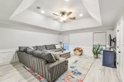 3823 Elmcrest Drive, Houston, TX 77088 - Photo 28