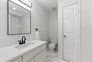 9850 Pagewood Ln, Houston, TX 77042 - Photo 20
