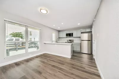 781 Country Place Drive #2021, Houston, TX 77079 - Photo 6