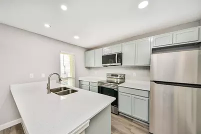 781 Country Place Drive #2021, Houston, TX 77079 - Photo 12