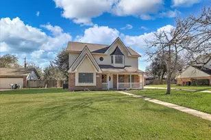 216 Any Way, Lake Jackson, TX 77566 - Photo 4