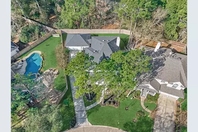 19 Pipers Meadow Street, The Woodlands, TX 77382 - Photo 38