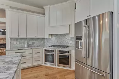 19 Pipers Meadow Street, The Woodlands, TX 77382 - Photo 10