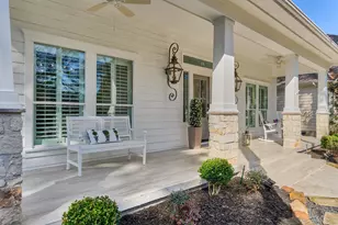 19 Pipers Meadow St, The Woodlands, TX 77382 - Photo 2