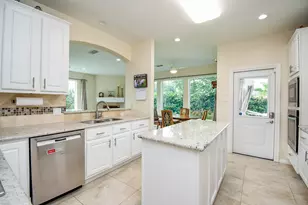 1006 Pointe Loma Dr, Sugar Land, TX 77479 - Photo 8