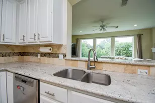 1006 Pointe Loma Dr, Sugar Land, TX 77479 - Photo 10