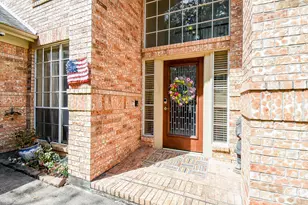 1006 Pointe Loma Dr, Sugar Land, TX 77479 - Photo 4