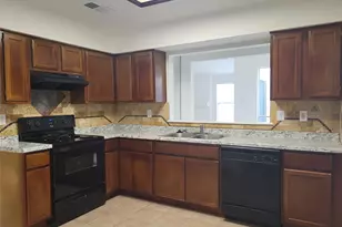13839 Walnut Hollow Ln, Houston, TX 77082 - Photo 10