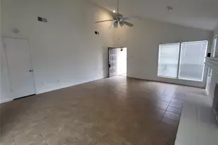13839 Walnut Hollow Ln, Houston, TX 77082 - Photo 4
