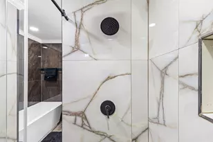 5402 Libbey Ln, Houston, TX 77092 - Photo 24