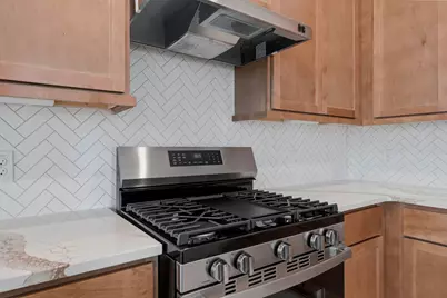 12146 Barkley Cove Drive, Texas City, TX 77591 - Photo 6