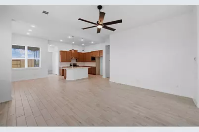 12146 Barkley Cove Drive, Texas City, TX 77591 - Photo 8