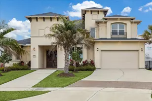 602 Appia Dr, Kemah, TX 77565 - Photo 1