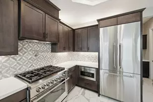 602 Appia Dr, Kemah, TX 77565 - Photo 12