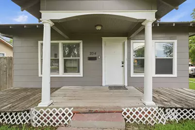 204 W Murrill Street, Baytown, TX 77520 - Photo 8
