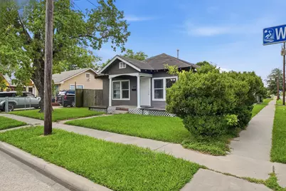 204 W Murrill Street, Baytown, TX 77520 - Photo 6
