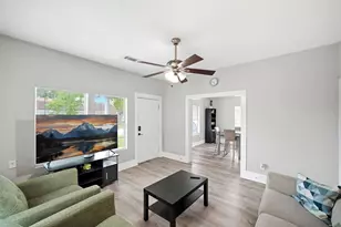 204 W Murrill St, Baytown, TX 77520 - Photo 10