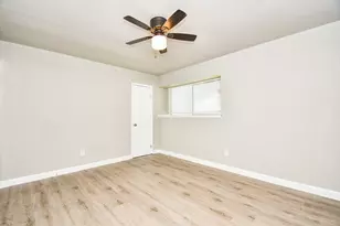 6911 Winding Trace Dr, Houston, TX 77086 - Photo 24