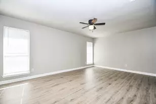 6911 Winding Trace Dr, Houston, TX 77086 - Photo 14