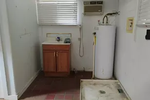 389 Rockdale, Livingston, TX 77351 - Photo 12