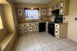 2902 Plymouth Colony Dr, Webster, TX 77598 - Photo 4