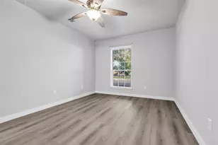 11829 S Red Cedar Cir, The Woodlands, TX 77380 - Photo 32