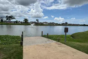 122 Water Grass Trl, Clute, TX 77531 - Photo 34