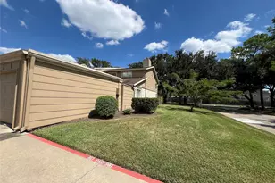 2372 Woodland Park Dr, Houston, TX 77077 - Photo 8