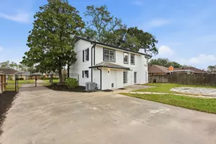 22203 Merrymount Dr, Katy, TX 77450 - Photo 40