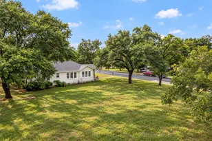 918 S Madison St, La Grange, TX 78945 - Photo 28
