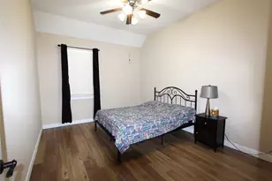 2209 Rocky Shores Ln, Pearland, TX 77089 - Photo 18