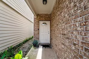 8031 Villa Lago Ln, Houston, TX 77070 - Photo 4