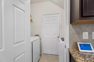 8031 Villa Lago Ln, Houston, TX 77070 - Photo 18