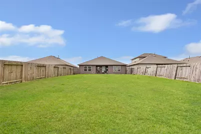 8306 Tamarind Lane, Baytown, TX 77521 - Photo 24