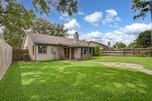 14218 Whitecross Dr, Houston, TX 77083 - Photo 30