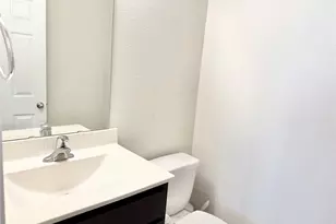 514 N 6th St, La Porte, TX 77571 - Photo 12