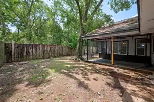 7706 Ashmole Ln, Houston, TX 77088 - Photo 16