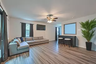 7706 Ashmole Ln, Houston, TX 77088 - Photo 4