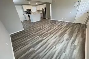 1300 N Live Oak St, Rockport, TX 78382 - Photo 8