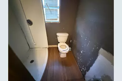 221 W Jordan Street, Alvin, TX 77511 - Photo 14