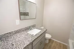 1613 Northwood St, Houston, TX 77009 - Photo 6