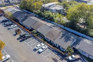 1613 Northwood St, Houston, TX 77009 - Photo 12