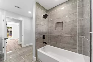 5411 Ariel St, Houston, TX 77096 - Photo 24