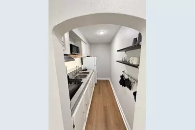 1313 Pearson Street #APT, Houston, TX 77023 - Photo 6