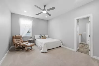 438 Amanda Circle, Tiki Island, TX 77554 - Photo 24