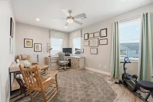 438 Amanda Cir, Tiki Island, TX 77554 - Photo 22